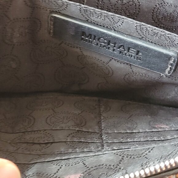 Michael Kors bedford calfhair clutch with wristband - Picture 5 of 5